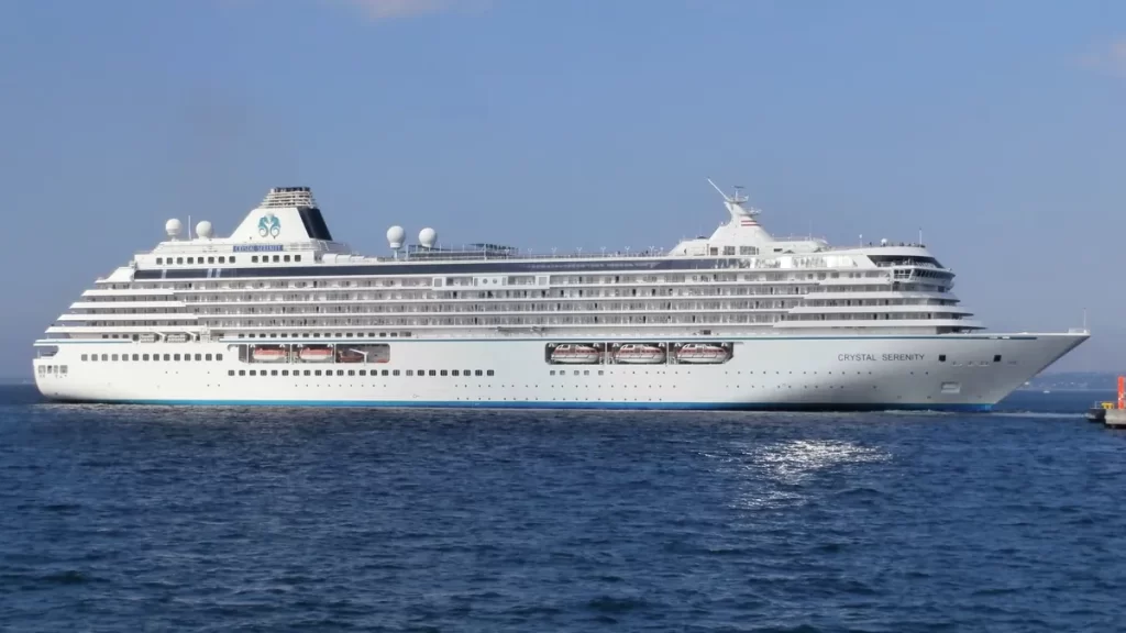 کشتی Crystal Serenity
